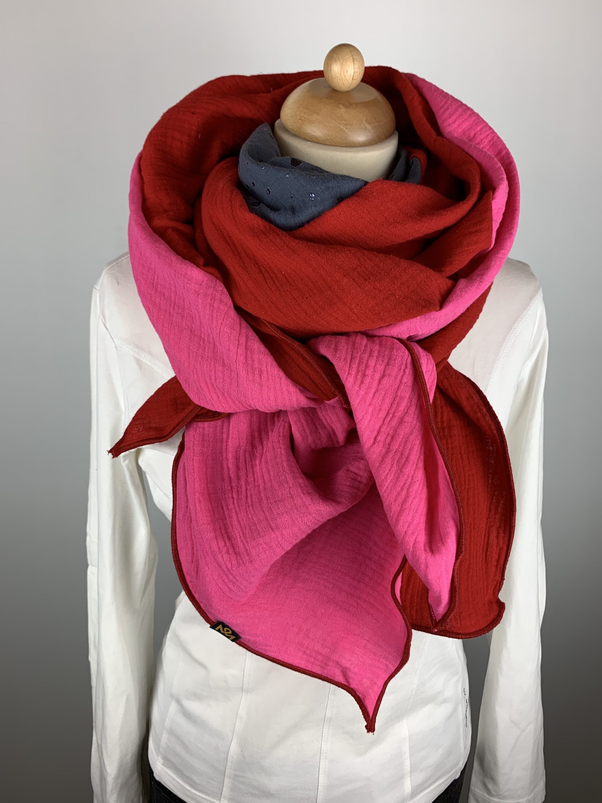 pinker-schal-908voc-1.jpg